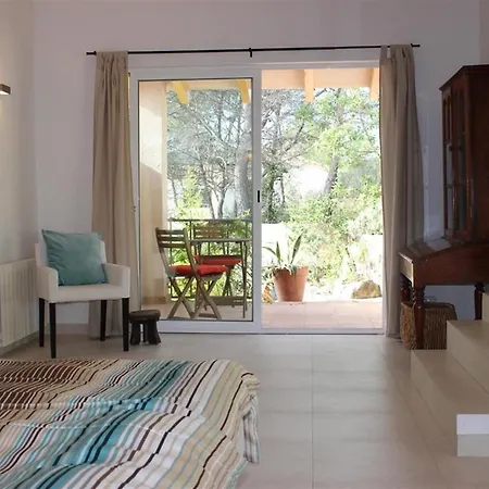Luxurious Hills Sleep Villa *